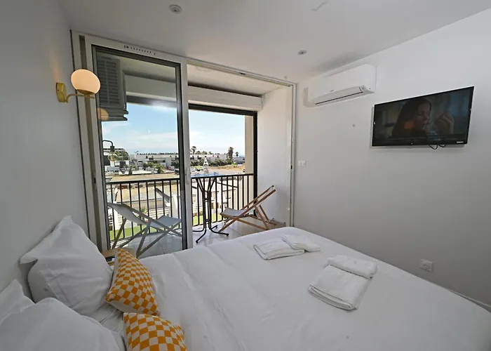 B Heliopolis Fgh * Agde